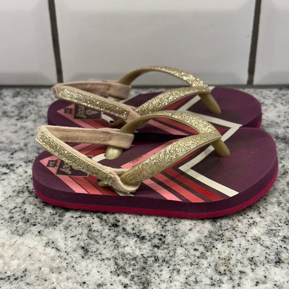 Reef Toddler 3/4 Ahi Flip Flop Purple Gold Glitter Chevron Backstrap Beachwear